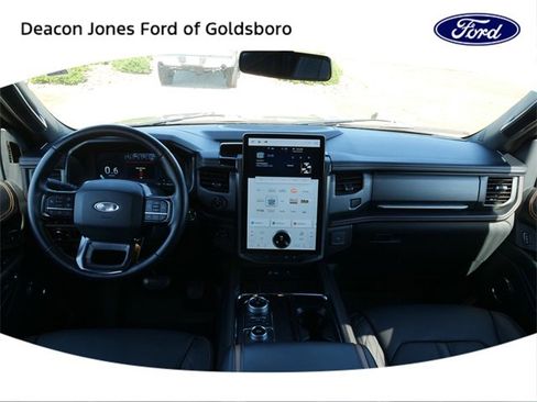 Certified 2023 Ford Expedition Platinum image 20