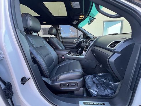 Used 2014 Ford Explorer Sport w/ Equipment Group 401A image 26