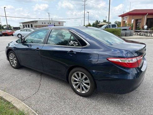 Used 2016 Toyota Camry XLE FWD image 4