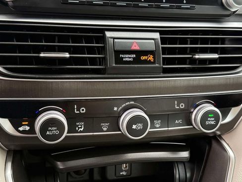 Used 2018 Honda Accord LX image 18