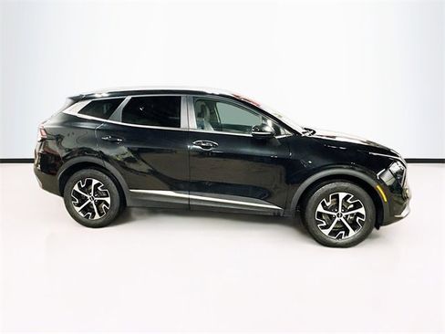 Used 2023 Kia Sportage EX image 8