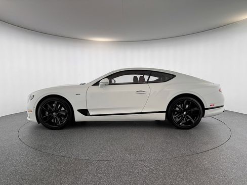 Used 2024 Bentley Continental GT image 5