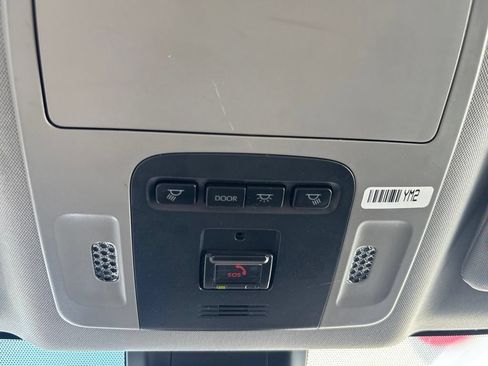Used 2023 Toyota Camry XSE FWD image 16