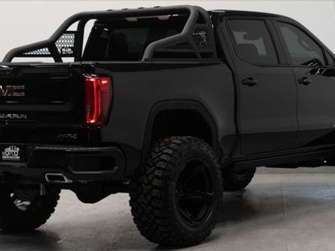 Used 2025 GMC Sierra 1500 AT4 image 6