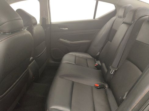 Used 2021 Nissan Altima 2.5 SR FWD image 18