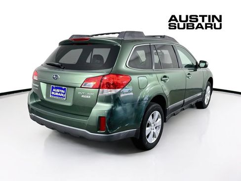 Used 2011 Subaru Outback 2.5i Premium AWD/4WD image 7