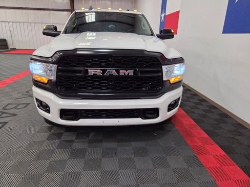 Used 2019 RAM 3500 Tradesman image 22