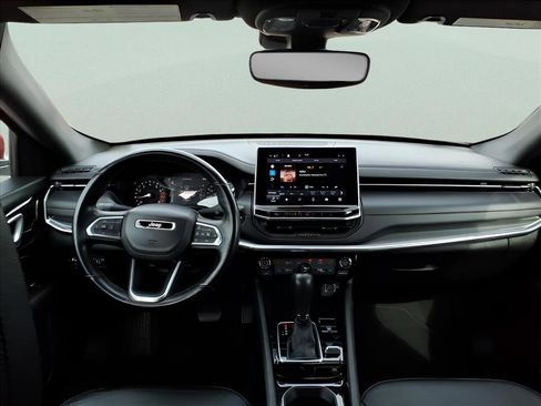 Used 2022 Jeep Compass Limited image 16