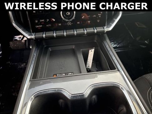 Used 2025 GMC Acadia Elevation image 25