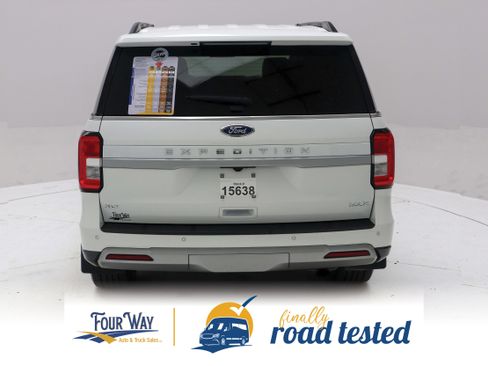 Used 2023 Ford Expedition Max XLT AWD/4WD image 5