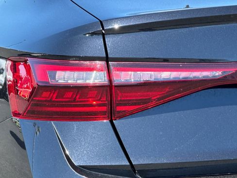 Used 2025 Volkswagen Jetta SE image 44