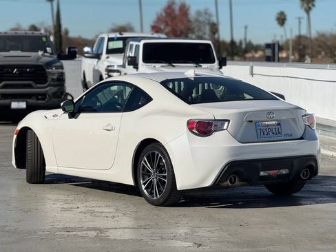 Used 2016 Scion FR-S image 2