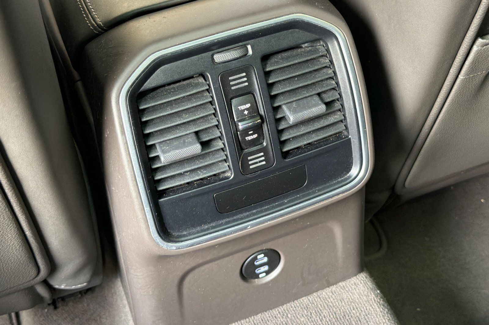 Used 2021 Porsche Macan AWD/4WD image 17