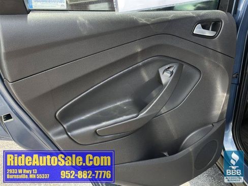 Used 2018 Ford Escape SE w/ SE Sport Appearance Package AWD/4WD image 11