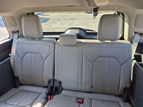 Used 2018 Ford Expedition Limited w/ Driver Assistance Package image 24