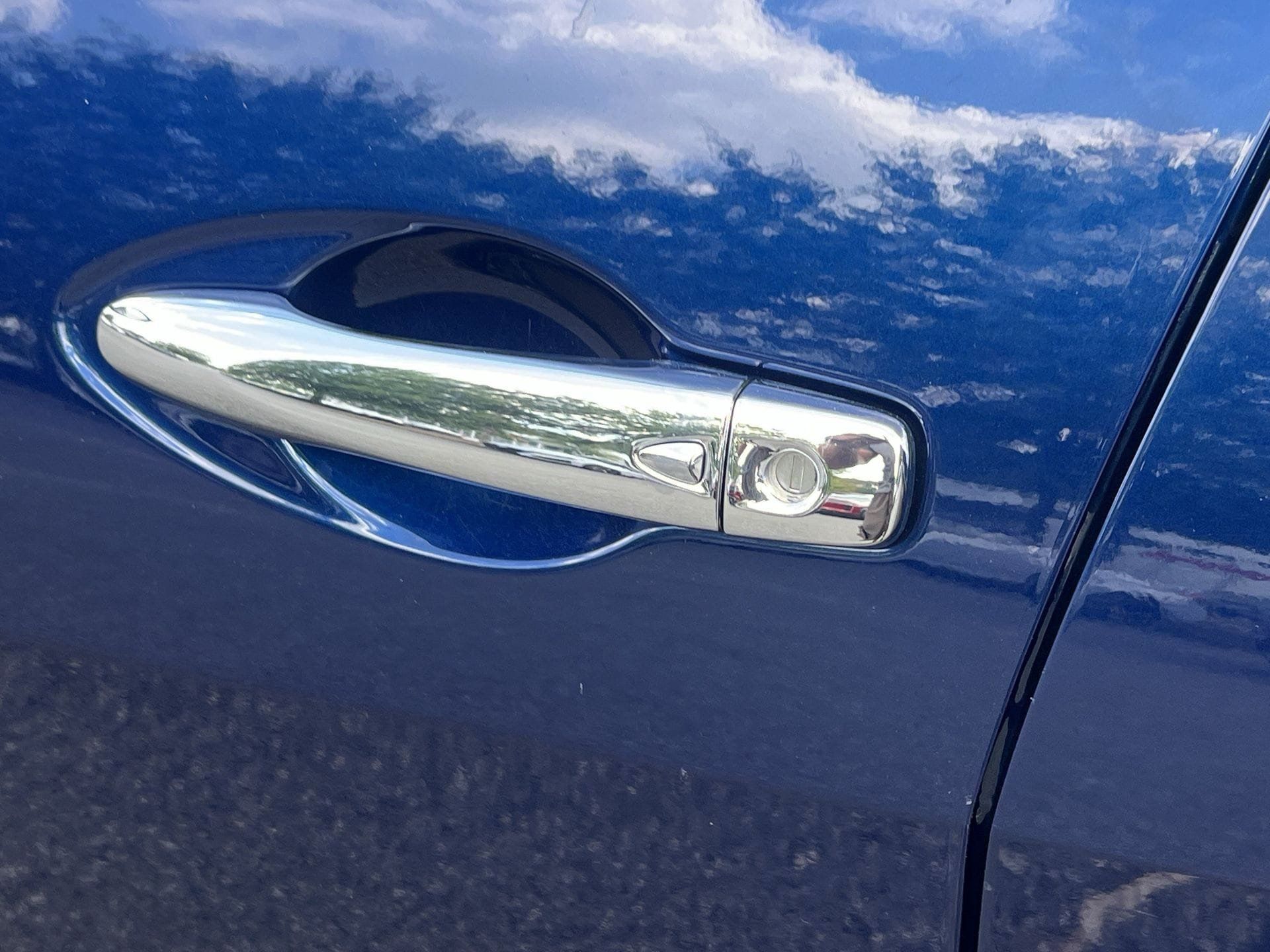 Used 2023 Nissan Maxima SL FWD image 31