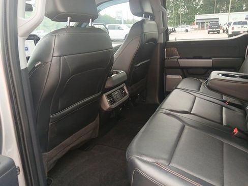 Used 2023 Ford F250 Lariat w/ Black Appearance Package image 32