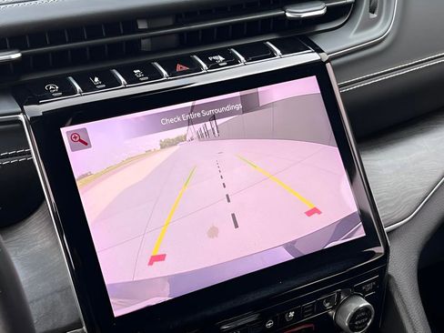 Used 2022 Jeep Grand Cherokee L Overland w/ Luxury Tech Group IV image 30