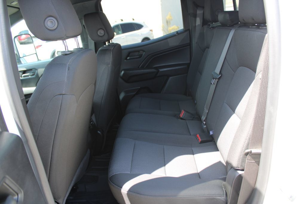 Used 2024 Chevrolet Colorado Trail Boss w/ LPO, Dark Essentials Package AWD/4WD image 14