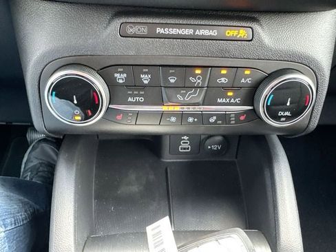 New 2025 Ford Escape ST-Line w/ Cold Weather Package image 18