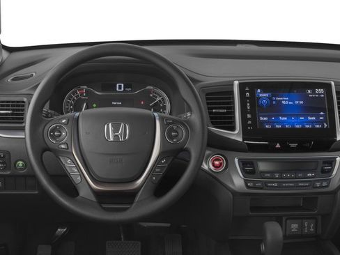 Used 2017 Honda Pilot EX image 7