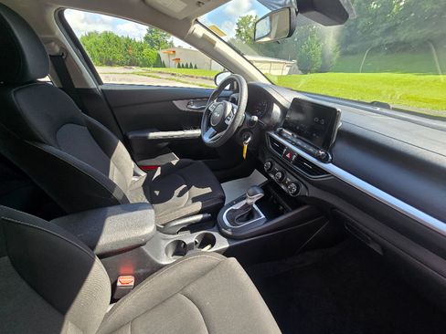 Used 2024 Kia Forte LXS FWD image 21