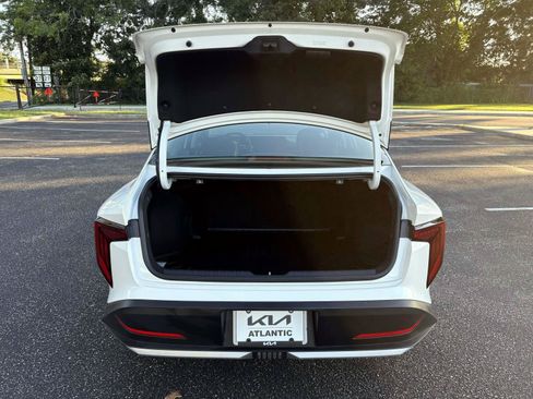 Used 2025 Kia K4 FWD image 8