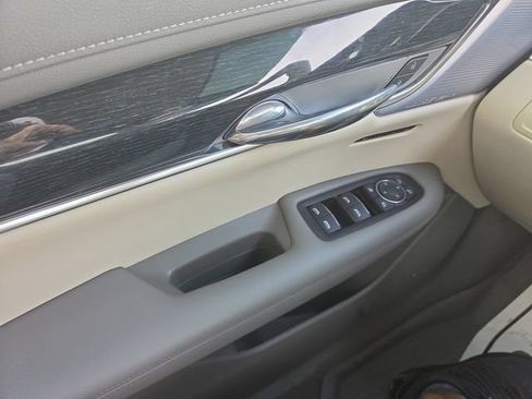 Used 2025 Cadillac XT6 Premium Luxury AWD/4WD image 11
