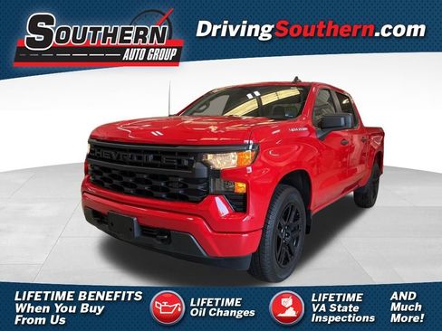 Used 2024 Chevrolet Silverado 1500 Custom AWD/4WD image 1