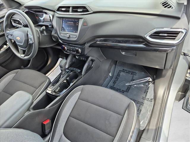 Used 2023 Chevrolet TrailBlazer LT FWD image 19