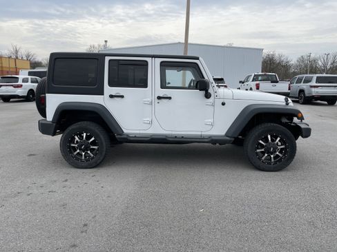 Used 2014 Jeep Wrangler Unlimited Sport w/ Quick Order Package 24S image 8
