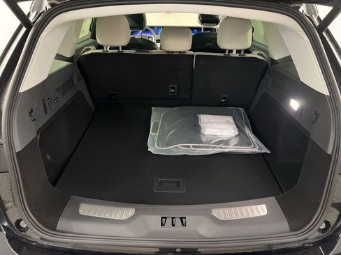 New 2026 Lincoln Nautilus Premier w/ Equipment Group 102A image 39