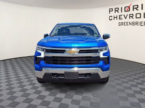Used 2025 Chevrolet Silverado 1500 LT AWD/4WD image 3