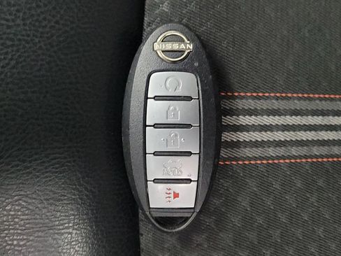 Used 2024 Nissan Altima 2.5 SR FWD image 32