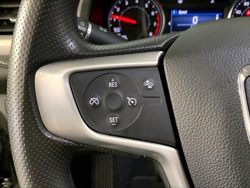 Used 2023 GMC Acadia SLE w/ Driver Convenience Package image 18