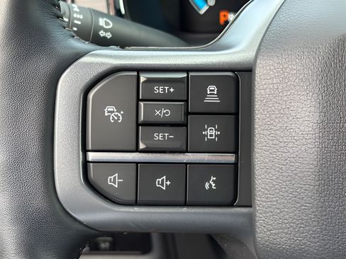 Used 2023 Ford F150 Lariat AWD/4WD image 25