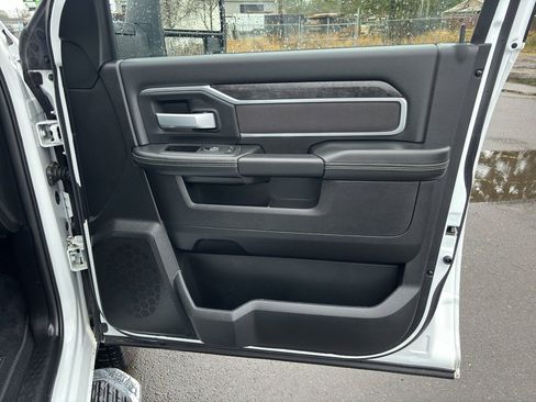 Used 2024 RAM 2500 Big Horn image 12