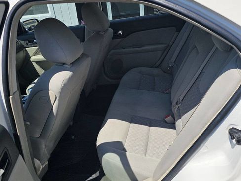 Used 2010 Ford Fusion S image 18