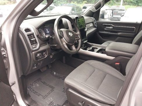 Used 2024 RAM 1500 Big Horn AWD/4WD image 9