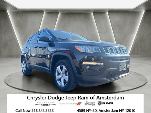Used 2020 Jeep Compass Latitude w/ Cold Weather Group AWD/4WD image 1