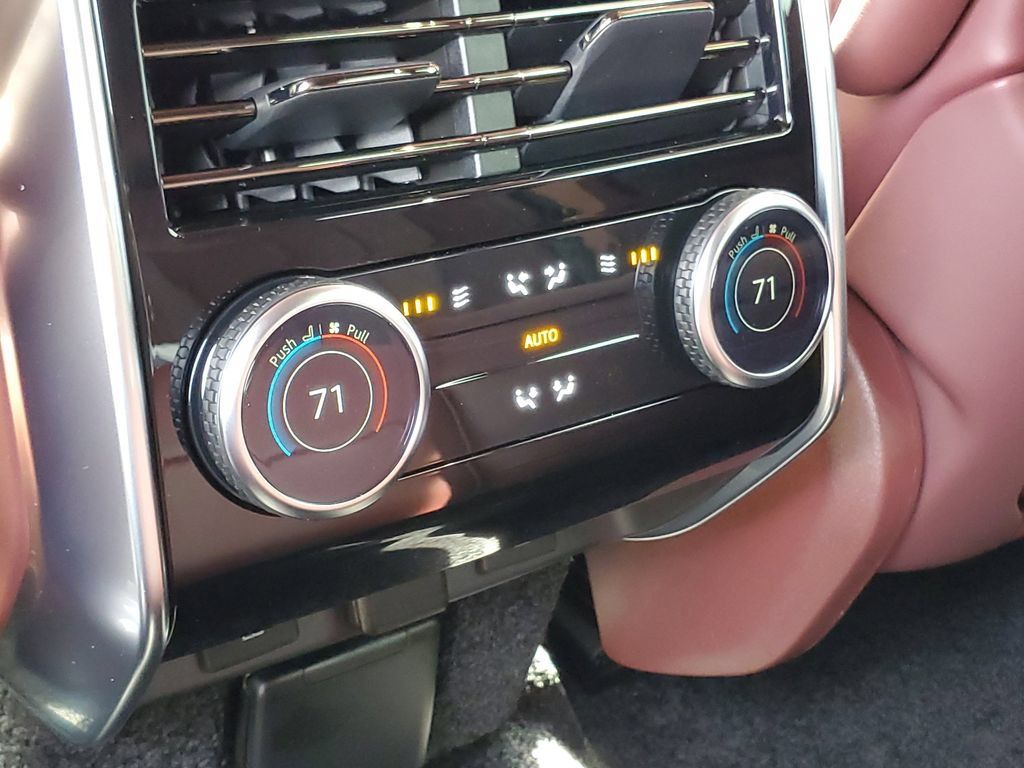 New 2026 Land Rover Range Rover SE AWD/4WD image 27