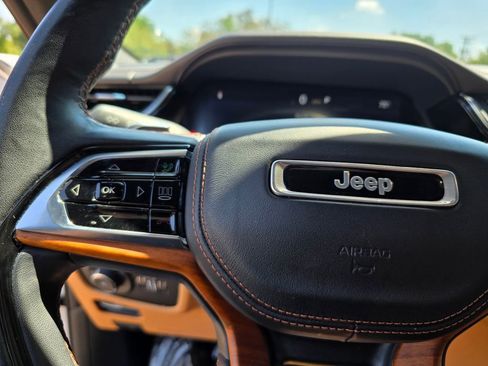 Certified 2022 Jeep Grand Cherokee L Summit image 21