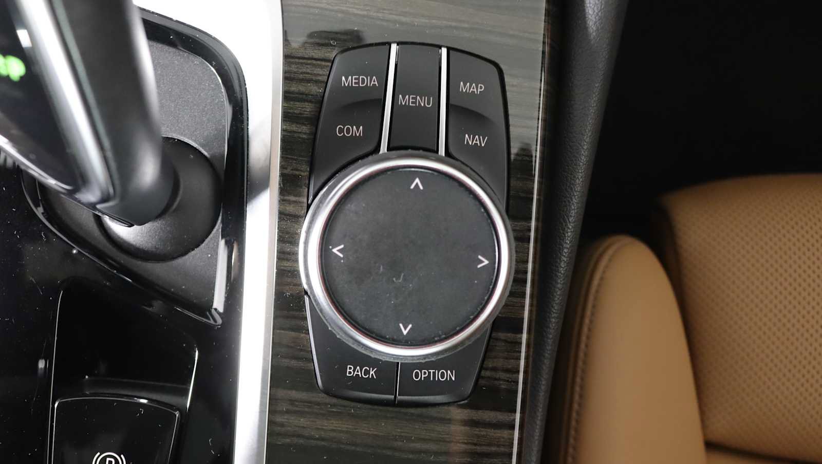 Used 2023 BMW 530i xDrive w/ Premium Package AWD/4WD image 29