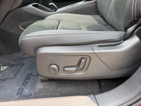 Certified 2023 Volvo C40 P8 Recharge Ultimate AWD/4WD image 17