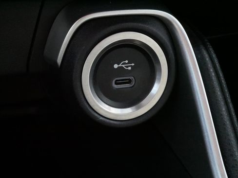 Used 2025 Toyota Grand Highlander AWD image 30