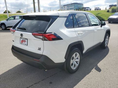 Certified 2024 Toyota RAV4 LE AWD/4WD image 4
