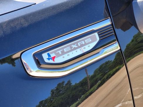 Used 2024 GMC Sierra 1500 SLT RWD image 12