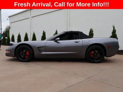 Used 2003 Chevrolet Corvette Convertible w/ Preferred Equipment Group1 RWD image 3