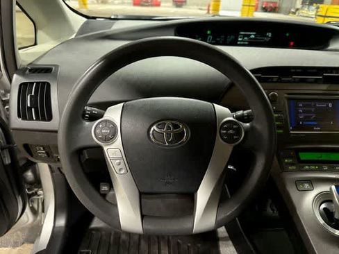 Used 2012 Toyota Prius Three FWD image 18