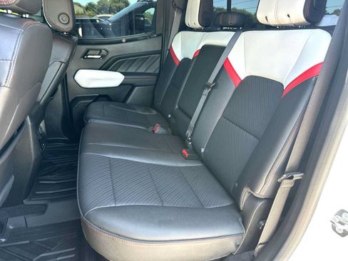 Used 2024 GMC Canyon AT4X AWD/4WD image 23